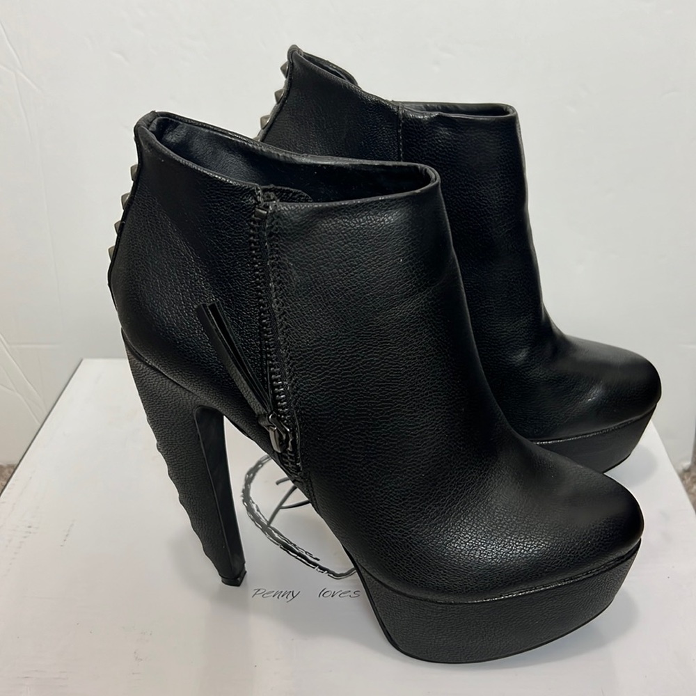 Black Booties